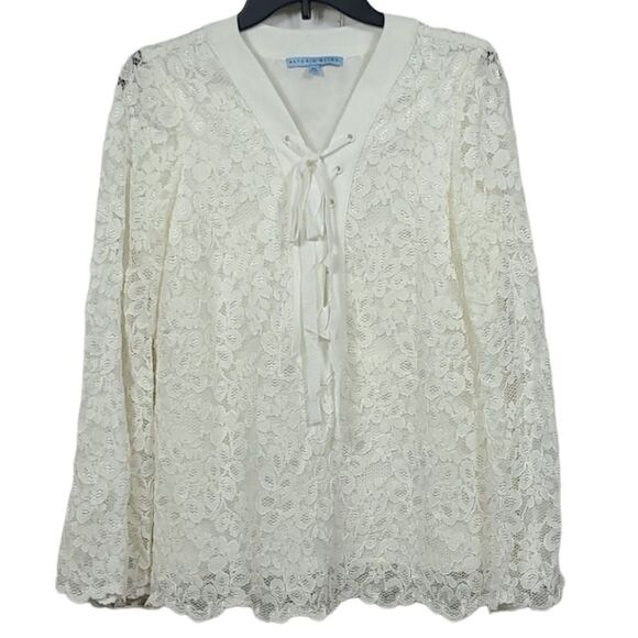 ANTONIO MELANI Tops - Antonio Melani NWT Ivory Lace Bell Sleeve Blouse Romantic Scalloped Lace Top XS